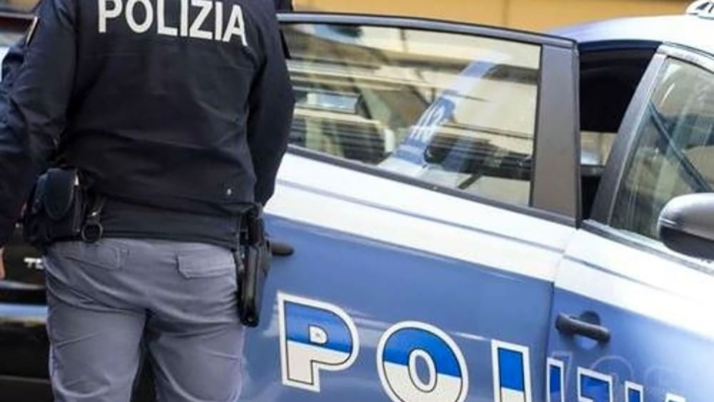Maxi controlli della Polizia a Sesto San Giovanni: oltre 100 persone identificate