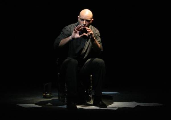 FELTRINELLI UNA STORIA CONTRO Vita e morte di un anarchico miliardario nel 50° anniversario della strage di Piazza Fontana