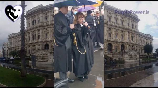 Avvocati bloccati dalla polizia per accedere alla Corte Suprema di Cassazione - Roma, Italia 20/01/2022 (IT/NL)