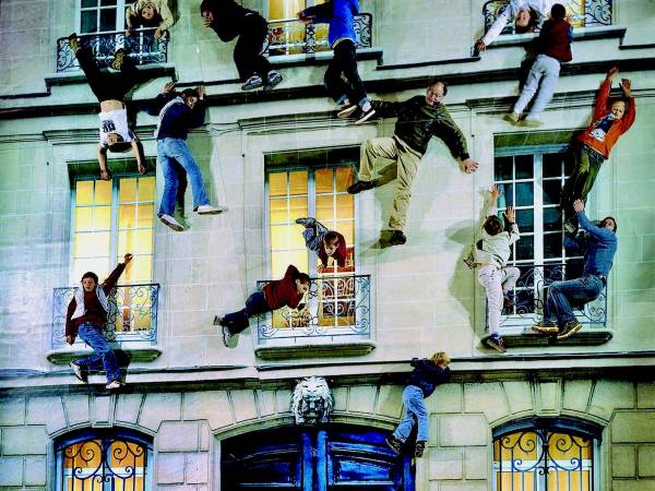 Milano: A Palazzo Reale la prima grande mostra europea di Leandro Erlich