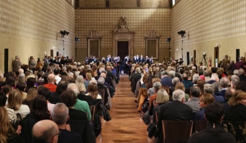 La cura dopo la cura — alle Corsie Sistine la mu...